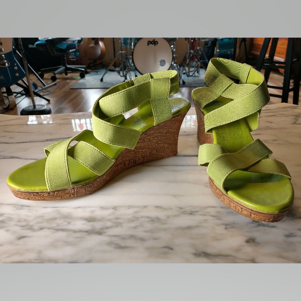 Vintage 80s Max Rave Green Elastic Fabric Wedges, size 9